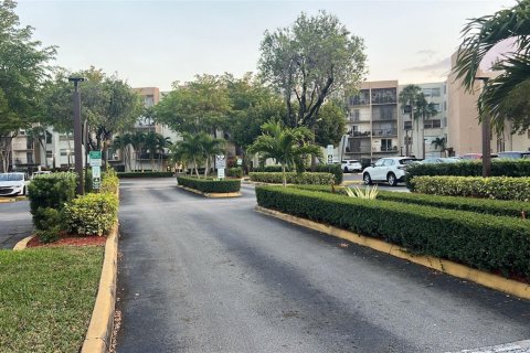 Condominio en venta en Miami, Florida, 2 dormitorios, 94.76 m2 № 1741802 - foto 7