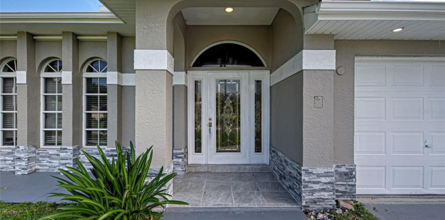 Casa en Port Charlotte, Florida 3 dormitorios, 204.85 m2 № 1831226