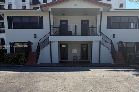 Condo in Boca Raton, Florida, 3 bedrooms  № 2012342