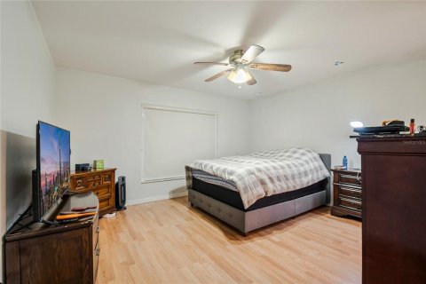 House in Kissimmee, Florida 2 bedrooms, 129.32 sq.m. № 2093820 - photo 21