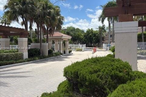 Touwnhouse à vendre à Doral, Floride: 3 chambres, 131.92 m2 № 1997112 - photo 15
