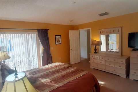 House in Kissimmee, Florida 4 bedrooms, 143.26 sq.m. № 1723733 - photo 12