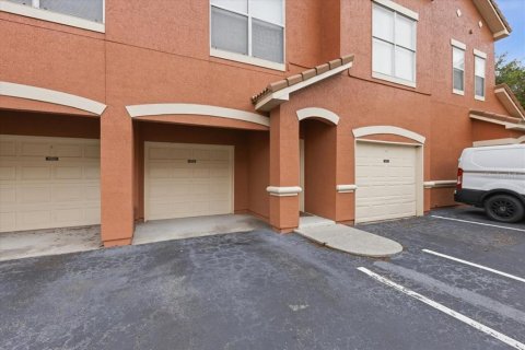 Condo in Orlando, Florida, 1 bedroom  № 2116308 - photo 3