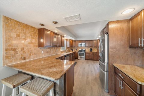 Купить виллу или дом в Сарасота, Флорида 12 комнат, 182.74м2, № 1905936 - фото 8