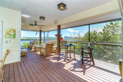 House in Placida, Florida 3 bedrooms, 274.25 sq.m. № 1562624 - photo 28
