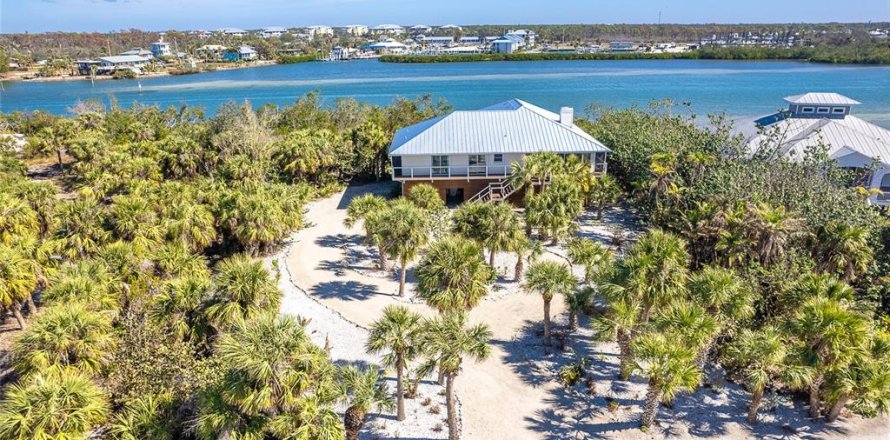 Casa en Placida, Florida 3 dormitorios, 274.25 m2 № 1562624