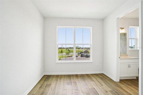 Townhouse in San Antonio, Florida 3 bedrooms, 166.11 sq.m. № 1844316 - photo 27