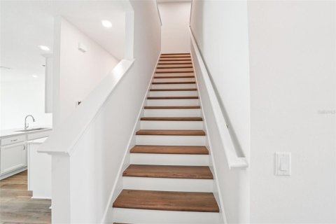 Townhouse in San Antonio, Florida 3 bedrooms, 166.11 sq.m. № 1844316 - photo 22