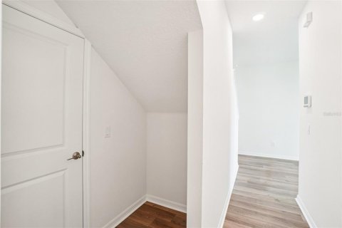 Townhouse in San Antonio, Florida 3 bedrooms, 166.11 sq.m. № 1844316 - photo 23
