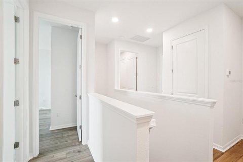 Townhouse in San Antonio, Florida 3 bedrooms, 166.11 sq.m. № 1844316 - photo 24