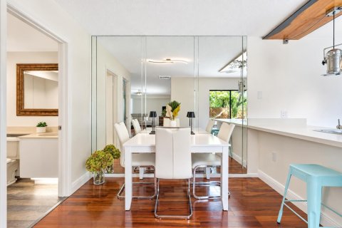 Touwnhouse à vendre à West Palm Beach, Floride: 2 chambres, 114.83 m2 № 2409044 - photo 11