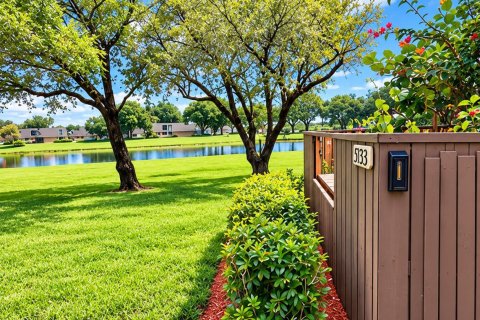 Touwnhouse à vendre à West Palm Beach, Floride: 2 chambres, 114.83 m2 № 2409044 - photo 4