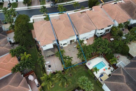 Adosado en venta en Doral, Florida, 3 dormitorios, 214.79 m2 № 2030868 - foto 5