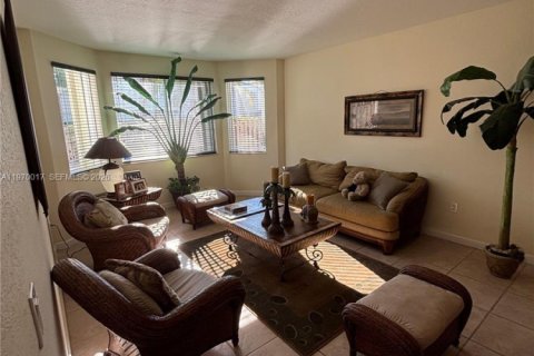 Adosado en venta en Doral, Florida, 3 dormitorios, 214.79 m2 № 2030868 - foto 27