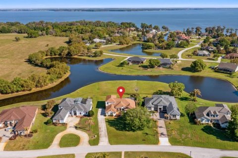House in Yalaha, Florida 5 bedrooms, 344.02 sq.m. № 2142131 - photo 6