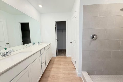 Villa ou maison à louer à Minneola, Floride: 4 chambres, 193.33 m2 № 2430844 - photo 16
