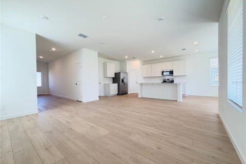 Villa ou maison à louer à Minneola, Floride: 4 chambres, 193.33 m2 № 2430844 - photo 11