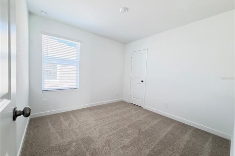 Villa ou maison à louer à Minneola, Floride: 4 chambres, 193.33 m2 № 2430844 - photo 23