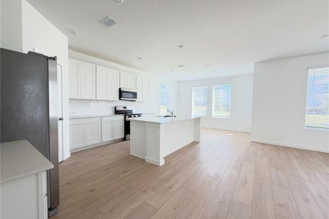 Villa ou maison à louer à Minneola, Floride: 4 chambres, 193.33 m2 № 2430844 - photo 9