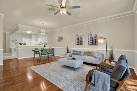 Adosado en venta en Brandon, Florida, 3 dormitorios, 159.61 m2 № 2096758 - foto 5