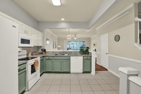 Adosado en venta en Brandon, Florida, 3 dormitorios, 159.61 m2 № 2096758 - foto 2