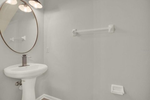 Adosado en venta en Brandon, Florida, 3 dormitorios, 159.61 m2 № 2096758 - foto 7