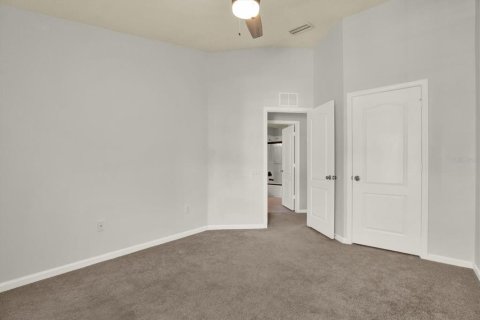 Adosado en venta en Brandon, Florida, 3 dormitorios, 159.61 m2 № 2096758 - foto 16