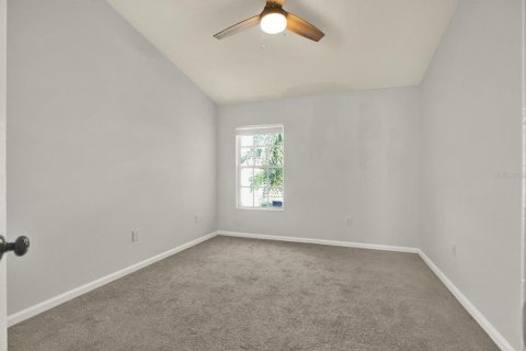Adosado en venta en Brandon, Florida, 3 dormitorios, 159.61 m2 № 2096758 - foto 15
