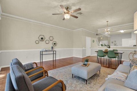 Adosado en venta en Brandon, Florida, 3 dormitorios, 159.61 m2 № 2096758 - foto 6