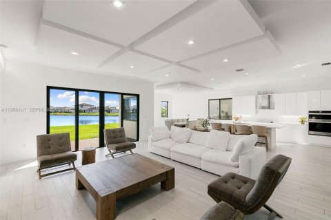 Снять в аренду виллу или дом в Аве Мария, Флорида 5 спален, 349.03м2, № 2011928 - фото 7