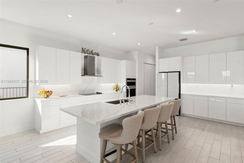 Снять в аренду виллу или дом в Аве Мария, Флорида 5 спален, 349.03м2, № 2011928 - фото 10