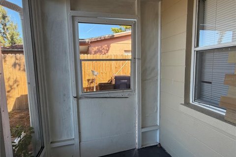Commercial property in Bradenton, Florida 6 bedrooms, 157.56 sq.m. № 2099124 - photo 29