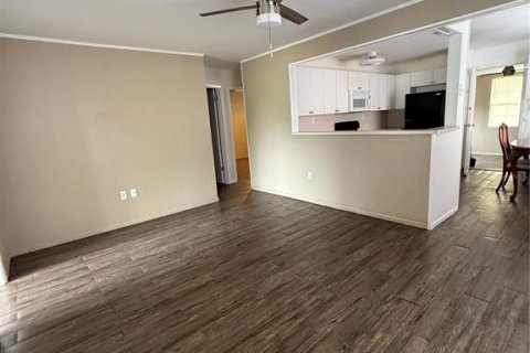Commercial property in Bradenton, Florida 6 bedrooms, 157.56 sq.m. № 2099124 - photo 8