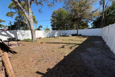 Commercial property in Bradenton, Florida 6 bedrooms, 157.56 sq.m. № 2099124 - photo 20
