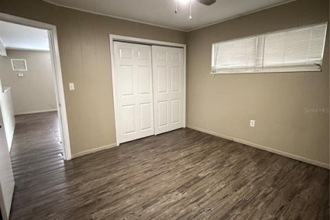 Commercial property in Bradenton, Florida 6 bedrooms, 157.56 sq.m. № 2099124 - photo 10