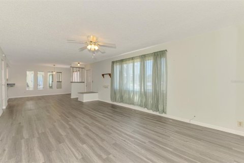 Condo in Rotonda, Florida, 2 bedrooms  № 1722578 - photo 29