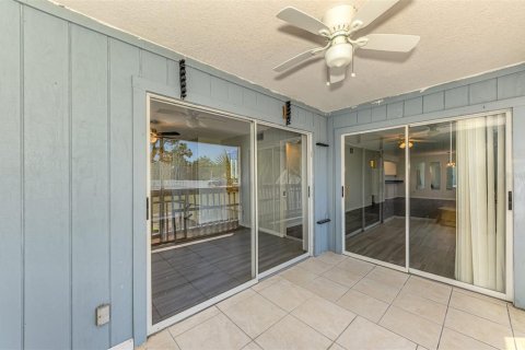 Condo in Rotonda, Florida, 2 bedrooms  № 1722578 - photo 6
