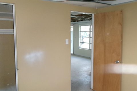 Casa en venta en Port Charlotte, Florida, 2 dormitorios, 93.27 m2 № 1875842 - foto 10