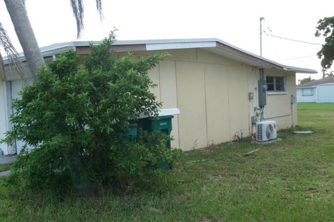 Casa en venta en Port Charlotte, Florida, 2 dormitorios, 93.27 m2 № 1875842 - foto 8