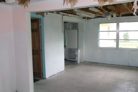Casa en venta en Port Charlotte, Florida, 2 dormitorios, 93.27 m2 № 1875842 - foto 16