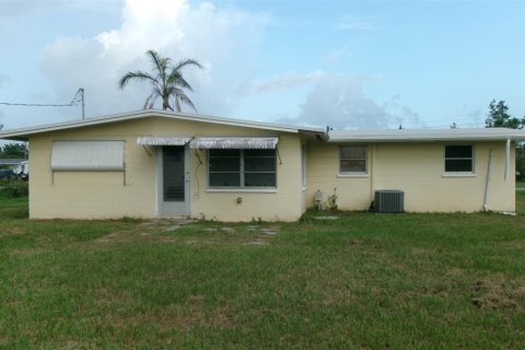 Casa en venta en Port Charlotte, Florida, 2 dormitorios, 93.27 m2 № 1875842 - foto 21