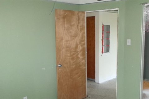 Casa en venta en Port Charlotte, Florida, 2 dormitorios, 93.27 m2 № 1875842 - foto 11