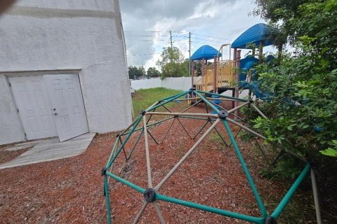 Commercial property in New Port Richey, Florida 405.8 sq.m. № 1835193 - photo 5