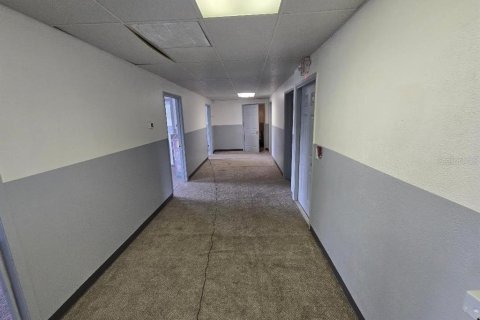 Commercial property in New Port Richey, Florida 405.8 sq.m. № 1835193 - photo 14