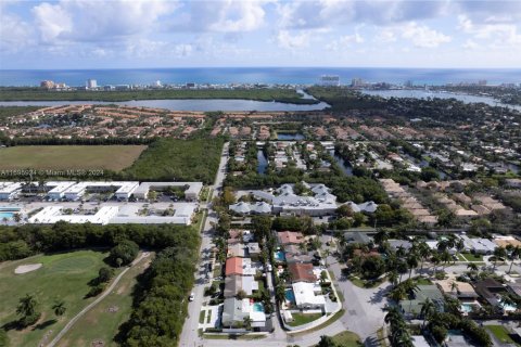 Villa ou maison à vendre à Hollywood, Floride: 3 chambres № 1694313 - photo 6