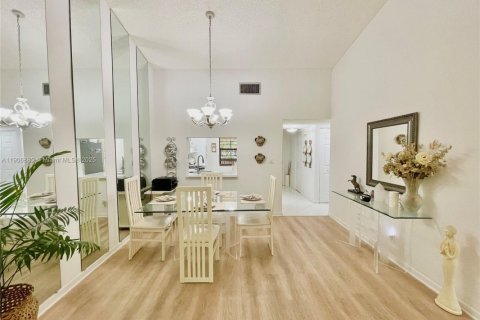 Copropriété à vendre à Coconut Creek, Floride: 2 chambres, 93.83 m2 № 1963303 - photo 11