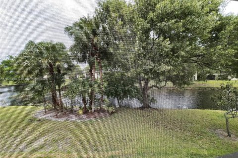 Copropriété à vendre à Coconut Creek, Floride: 2 chambres, 93.83 m2 № 1963303 - photo 20