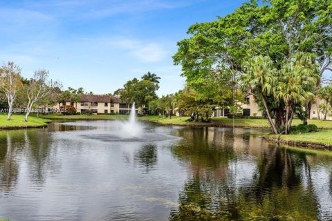 Copropriété à vendre à Coconut Creek, Floride: 2 chambres, 93.83 m2 № 1963303 - photo 21