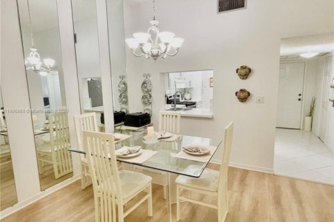 Copropriété à vendre à Coconut Creek, Floride: 2 chambres, 93.83 m2 № 1963303 - photo 12