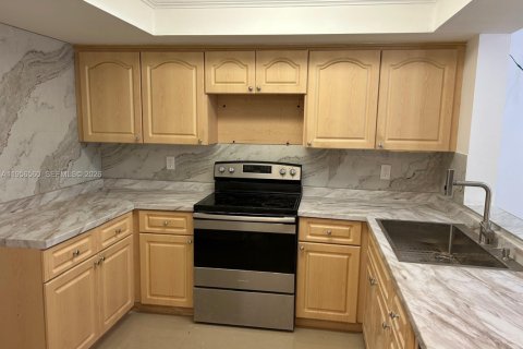 Condominio en alquiler en Miami, Florida, 2 dormitorios, 86.96 m2 № 2010440 - foto 7